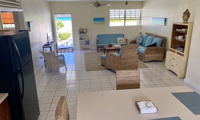 North District House | Two Bedroom/full kitchen - Ocean view - steps from dive shop/harbor/restuarant