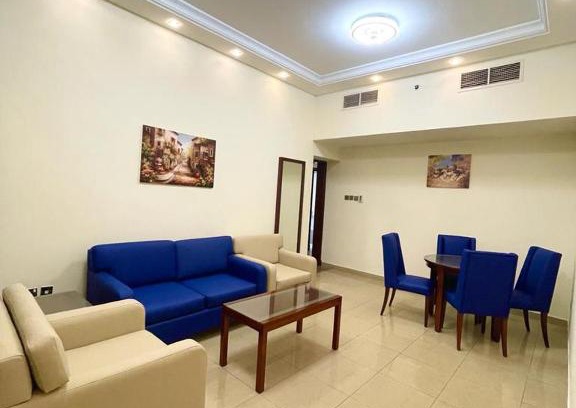 Al Mankhool Apartment | Two bedroom serviced apartment with all amenities for short term rental in Al Mankhool area