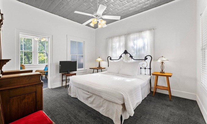 Comfort Hotel | Two Bedrooms with One King and One Full Bed, microwave and mini fridge