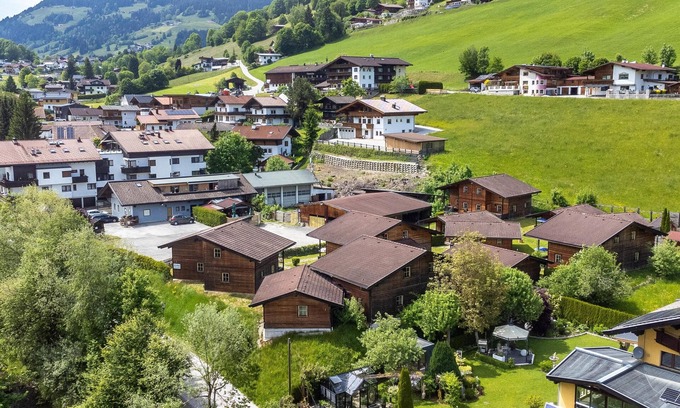 Niederau House | Two family-friendly chalets with a view