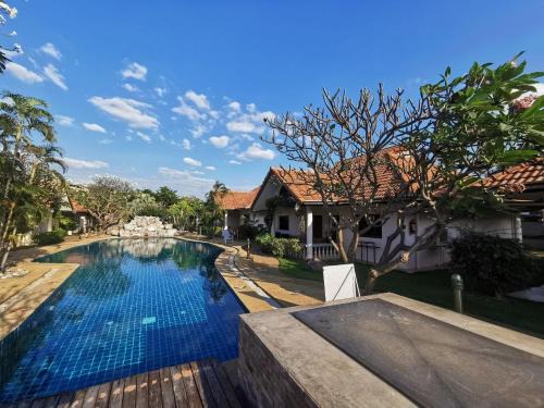 Si Racha House | Two Fifty Nine Resort 259 Resort