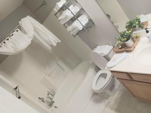 Paw Creek Apartment | Two Master Bedroom Townhouse!