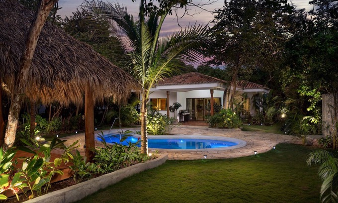 Playa Colorado House | Two minutes walk from the beach in Playa Colorado with a pool!