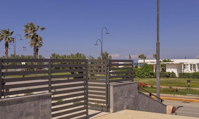Porto Sant'Elpidio Apartment | Two Steps from the Sea: Comfort & Relaxation on the Terrace