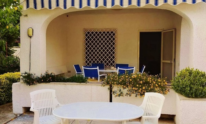 San Pietro Vernotico House | Two steps from the sea