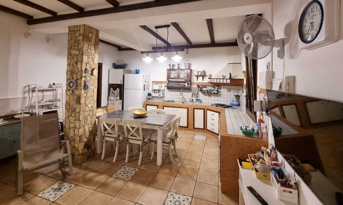 Gallina House | Two steps from the sea Down