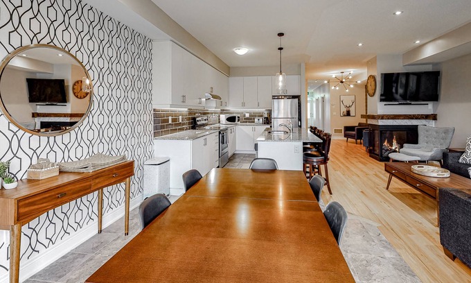 The Blue Mountains Condo | Two-story condo with patio, fireplace, grill, & heated pool - dog-friendly