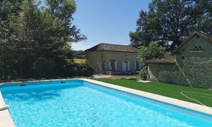 Douzains Cottage | Two Stunning Stone Cottages with Private pool in SW France