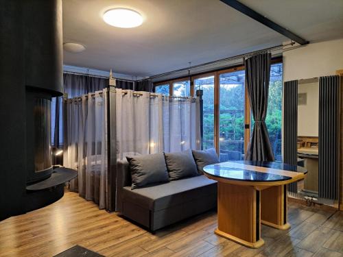 Pleskodale Apartment | Two Way Free Airport Shuttlе INN
