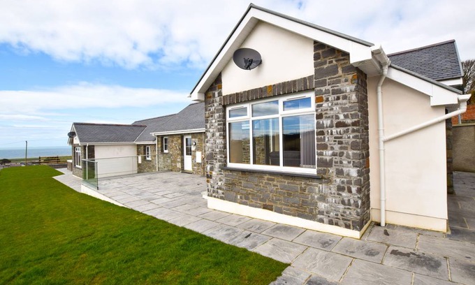 Llansantffraed Cottage | Ty Pair