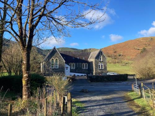 Machynlleth House | Tyn-Y-Berth Sleeps 27 luxury group accommodation