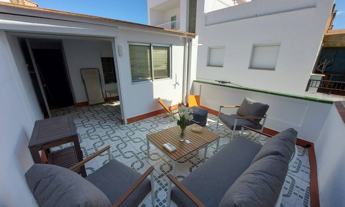 L'Escala House | Typical village house in the center of L'escala 2 steps from the beach