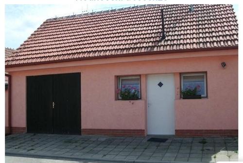 Golcuv Jenikov House | U Hluchanků