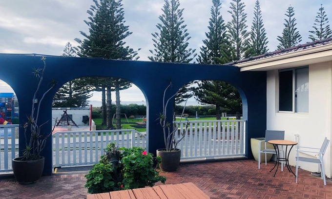 Middleton Beach Apartment | U6 Family friendly accommodation close to the beach