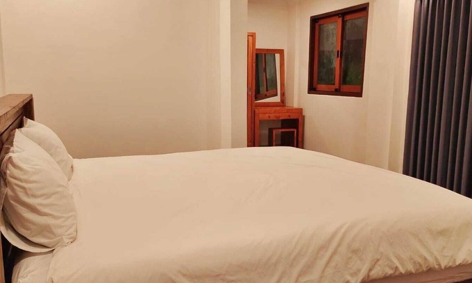 Lodtunduh Villa | Ubud 3BR Villa – Private Pool + Garden + Sunset Ricefield View