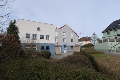 Hostka Apartment | Ubytování Pod věží Hoštka u Roudnice nad Labem