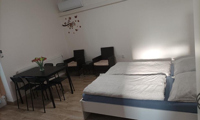 Zajeci House | Ubytování u Leoše