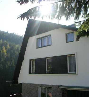 Pec pod Snezkou House | Ubytování U Vořechovských