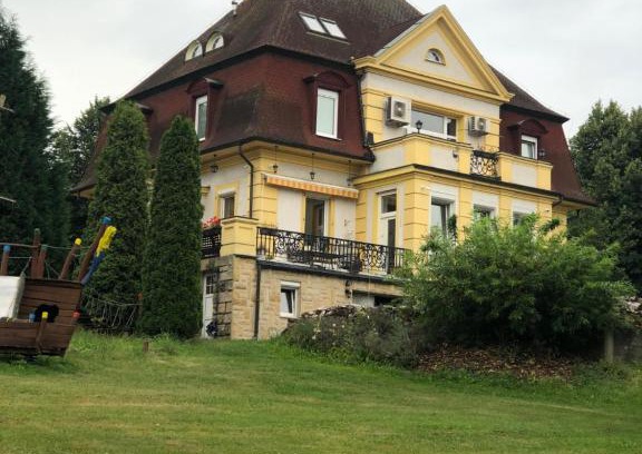 Decin House | Ubytování v soukromí rodinné vily v Děčíně