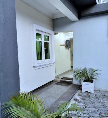 Oshodi-Isolo Apartment | UG Shortlet Apartment