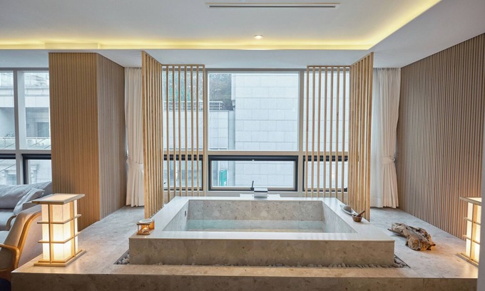 Myeongdong House | UH Suite The Myeongdong