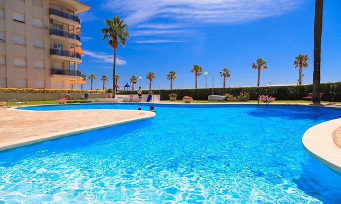 Miami Platja Apartment | Uhc Los Flamencos Family Apartments