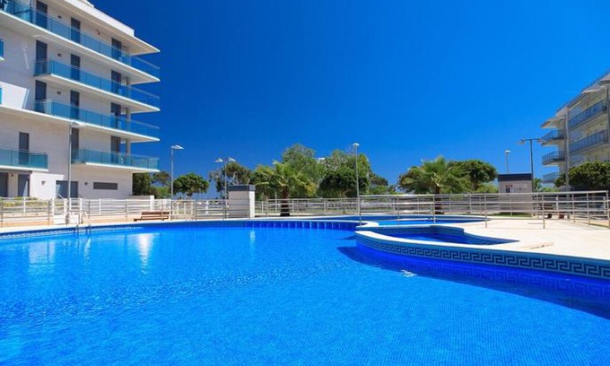 Cambrils Apartment | UHC Mar Augusta Family Complex