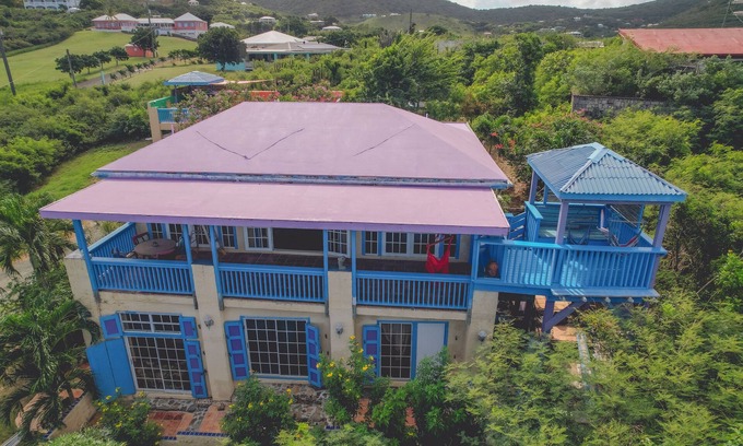 Cotton Valley House | Ultimate Island living! 2 bdrm 1 bath house pool and stunning views on East End