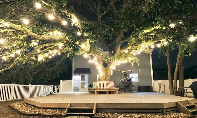 Cherry Grove Beach House | Ultimate Vacation Beach House! 1 block to ocean, fenced-in yard, pet-friendly!