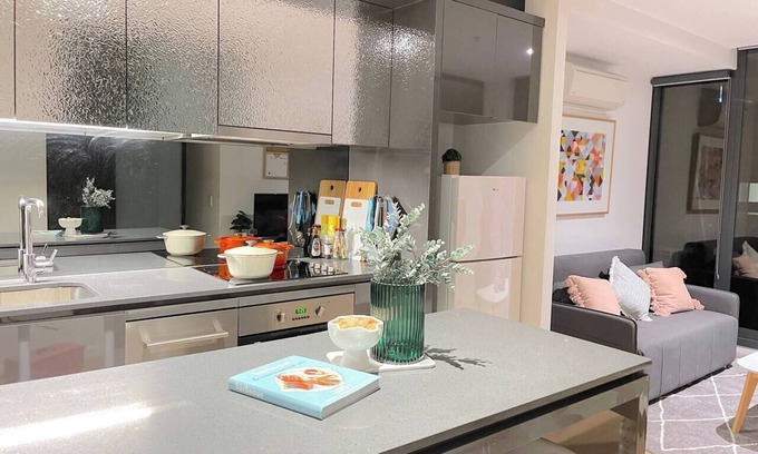 Melbourne Central Business District Apartment | Unbeatable Convenience – SouthernCross CBD Gateway