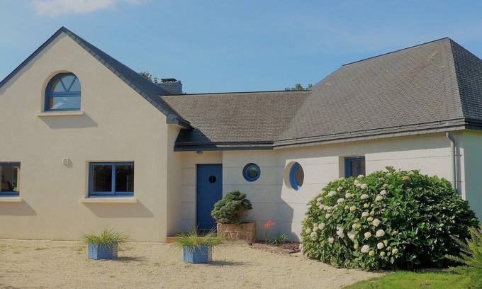 Trebeurden House | Une Grande Villa au Calme Dans un Grand Jardin Située à 900 Mètres de la mer