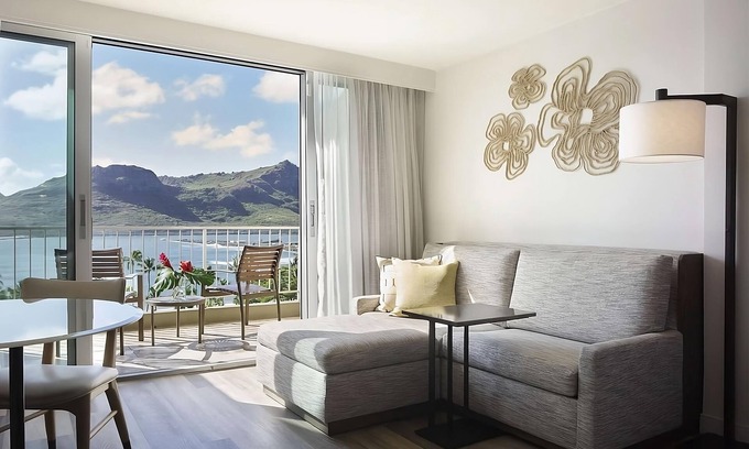Lihue Hotel | Unforgettable Getaway on Kaua'i's Hidden Gem! 2 Ocean View Rooms w/Balconies!