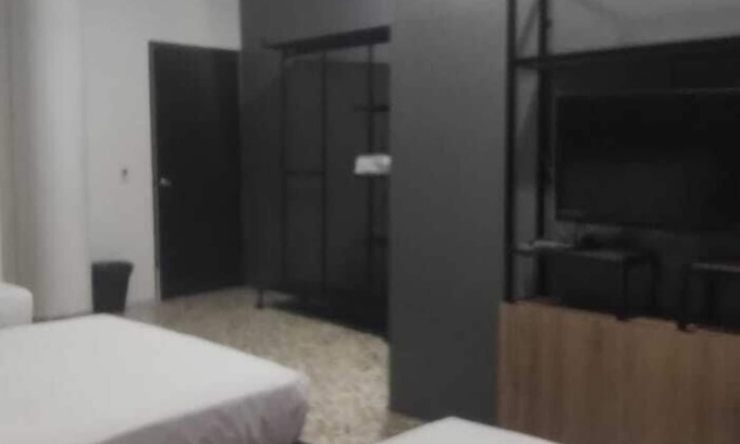 Monterrey Centro House | Unidades Privadas con AC-TV-WiFi y Estacionamiento en Centro de MTY