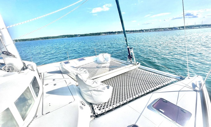 Sag Harbor Boat Rental | Unique BnB on the water! - Sailboat in the Hamptons