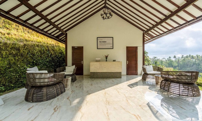 Tampaksiring RV Rental | Unique Bubble Ubud with Bathtub