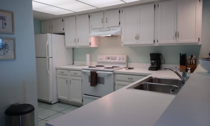 South Padre Island Apartment | Unique & Spacious 3 Bedroom, 2 Bath Beachfront Condo with Incredible Ocean Views