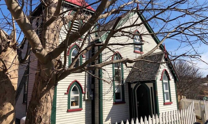 Quidi Vidi House | Unique Stay! Converted Church In Idyllic Location