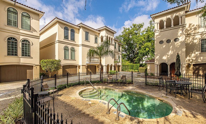 King City Condo | Unique Villa in the Pier Village! Perfect for FLETC and extended stays!