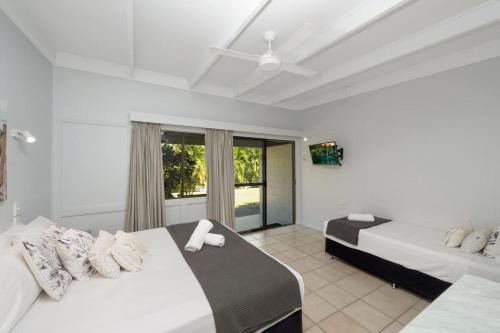 Nelly Bay Apartment | Unit 129 Amaroo Superior Twin Studio Apartment