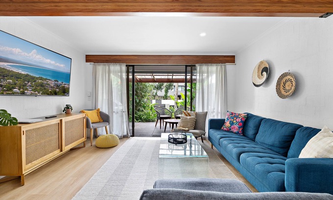 Noosa Heads Apartment | Unit 13 - Stylish Townhouse, private courtyard walk to beach