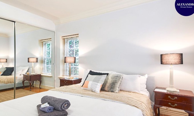 Toorak Apartment | Unit 14 Upstairs · MSA AGATHA CLASSIC 1 BED 1 BATH TOORAK GEM