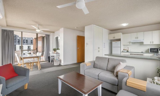 Mid North Coast Waterfront House | Unit 24 Fountain Court
