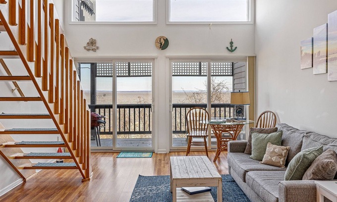 Betterton Condo | Unobstructed view of the Chesapeake Bay, w/a beach!