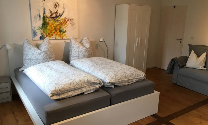 Ohningen Apartment | "Unterm Blauregen" - 1-Raum-Ferienwohnung im alten Ortskern