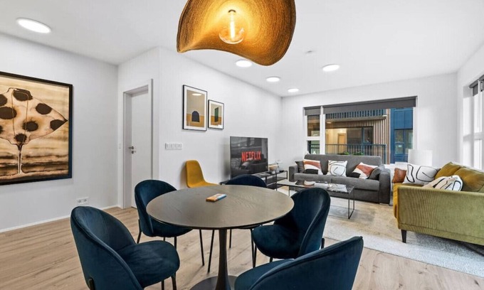 Kopavogur Apartment | Unwind in luxury: Steps from Smáralind mall