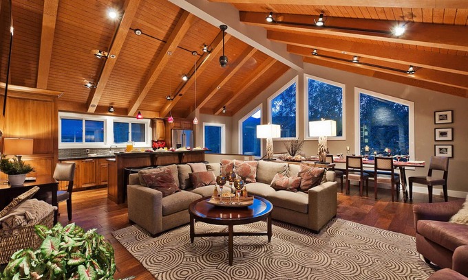 Deer Valley House | Up to 25% Off! Luxury Condo w/Hot Tub, A/C, BBQ, Free DV Skier Shuttle