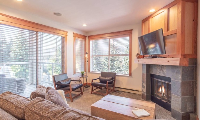 Whistler Condo | Updated 2BDR | Perfectly located! Close to Gondola