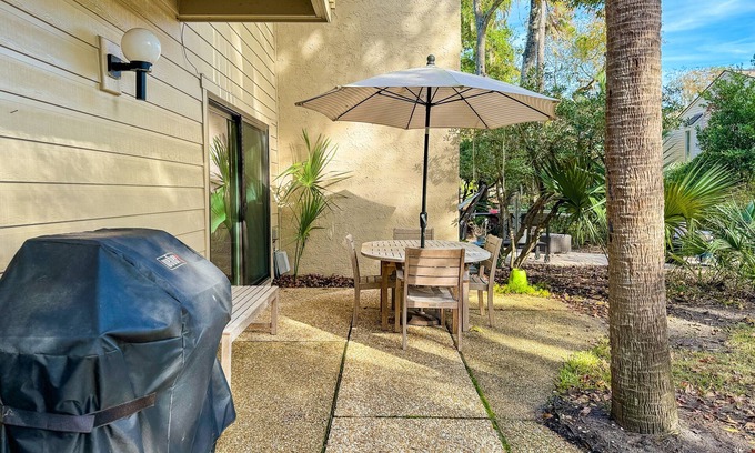 Shipyard Plantation Condo | UPDATED 2BR VILLA IN SHIPYARD WITH POOL, TENNIS & BEACH CLUB ACCESS