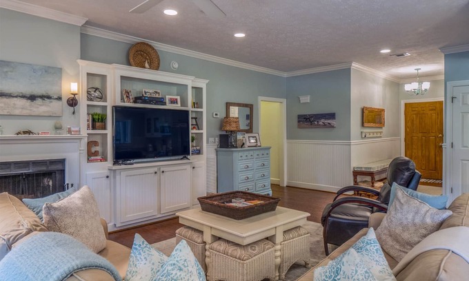 Seabrook Island Villa | Updated 3 BR/2.5 BA Family Friendly Villa! Golf Views! Access to All Amenities!