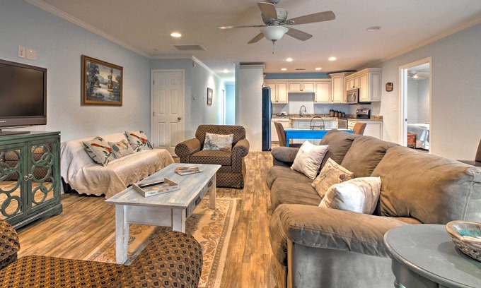 Thunderbolt Apartment | Updated Apartment 8 Mins from downtown Savannah!